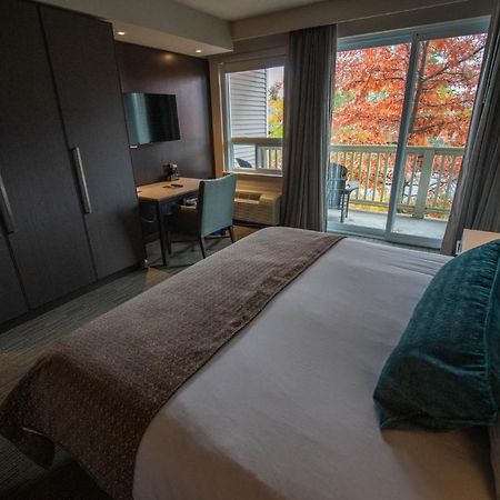 Hotel Taboo Muskoka Gravenhurst Exterior foto