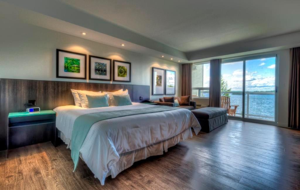 Hotel Taboo Muskoka Gravenhurst Exterior foto